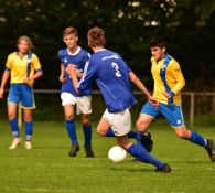 Wedstrijd DZC'68 JO16-3G - SV Halle JO16-1G in foto's