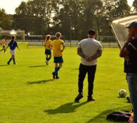 Wedstrijd DZC'68 JO16-3G - SV Halle JO16-1G in foto's