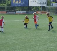 Foto's 12 juni mini's, JO8 en JO9 