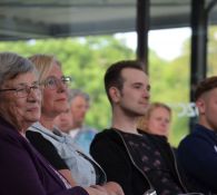 Afscheidnemend voorzitter Jan Minkhorst in het zonnetje gezet (foto's)