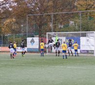 JO13-1 krijgt masterclass in voetbal Intimidatie.