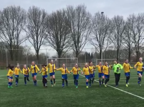 MO13-1 boekt eerste overwinning