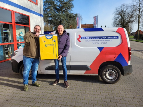 Rozeboom Automaterialen shirtsponsor elfde elftal