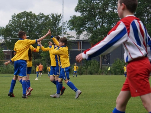 Dzc'68 JO12-6G wint laatste wedstrijd overtuigend