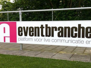 Eventbranche.nl bordsponsor bij DZC'68