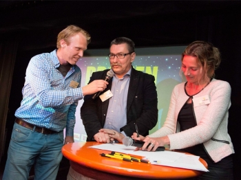 DZC’68 en Stichting Fight cancer tekenen voor samenwerking