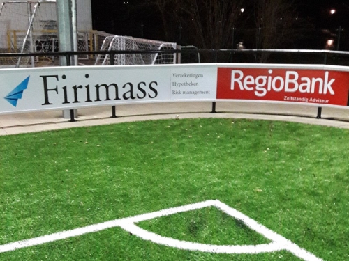 Firimass Regiobank bordsponsor bij DZC'68