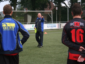 Eerste elftal op trainingskamp naar Asten