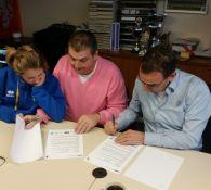 Ondertekenen contract